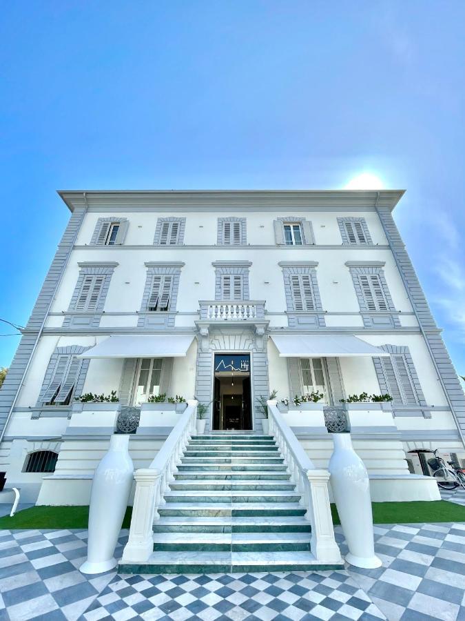 Hotel Tirreno Marina di Massa Εξωτερικό φωτογραφία