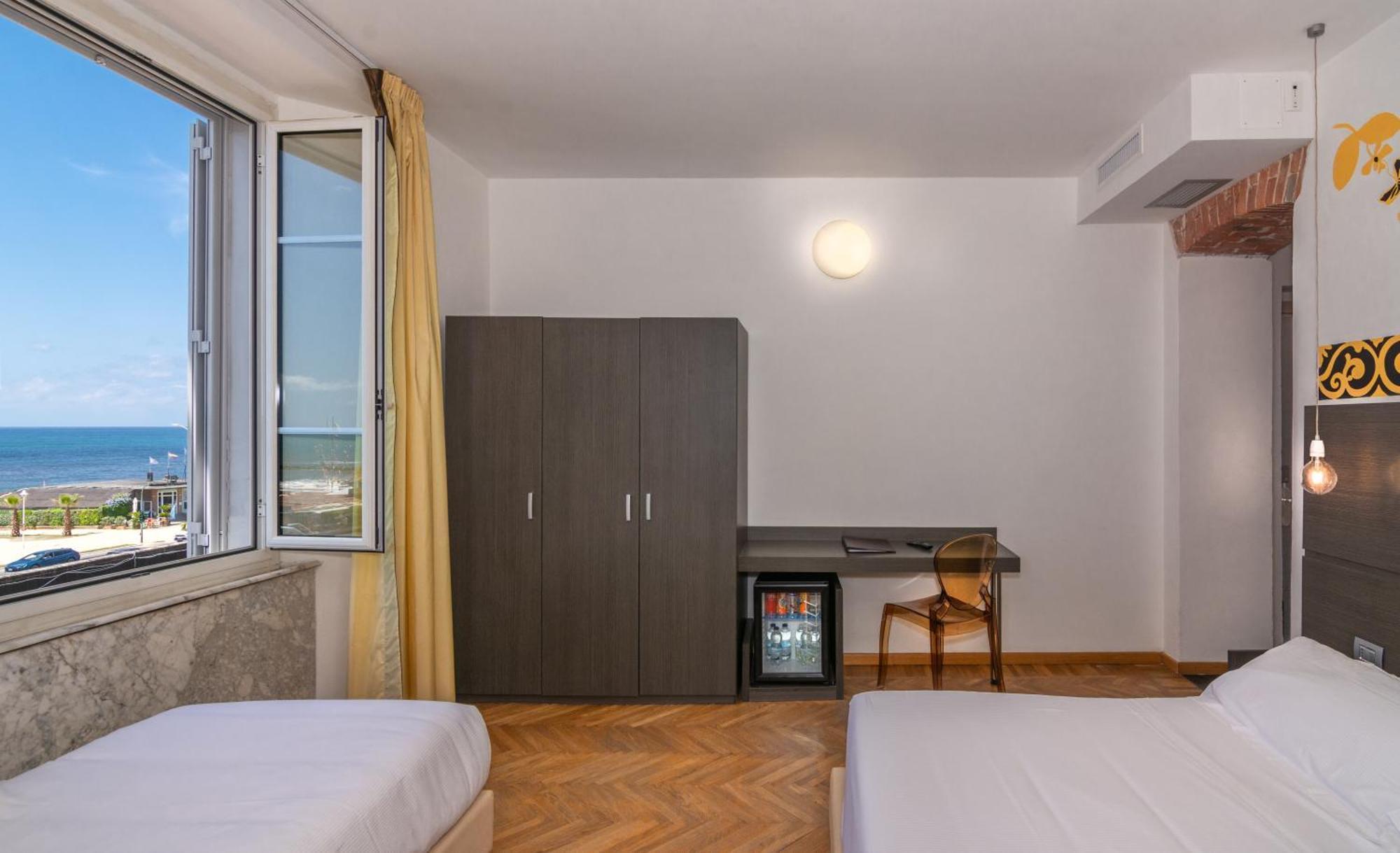 Hotel Tirreno Marina di Massa Εξωτερικό φωτογραφία