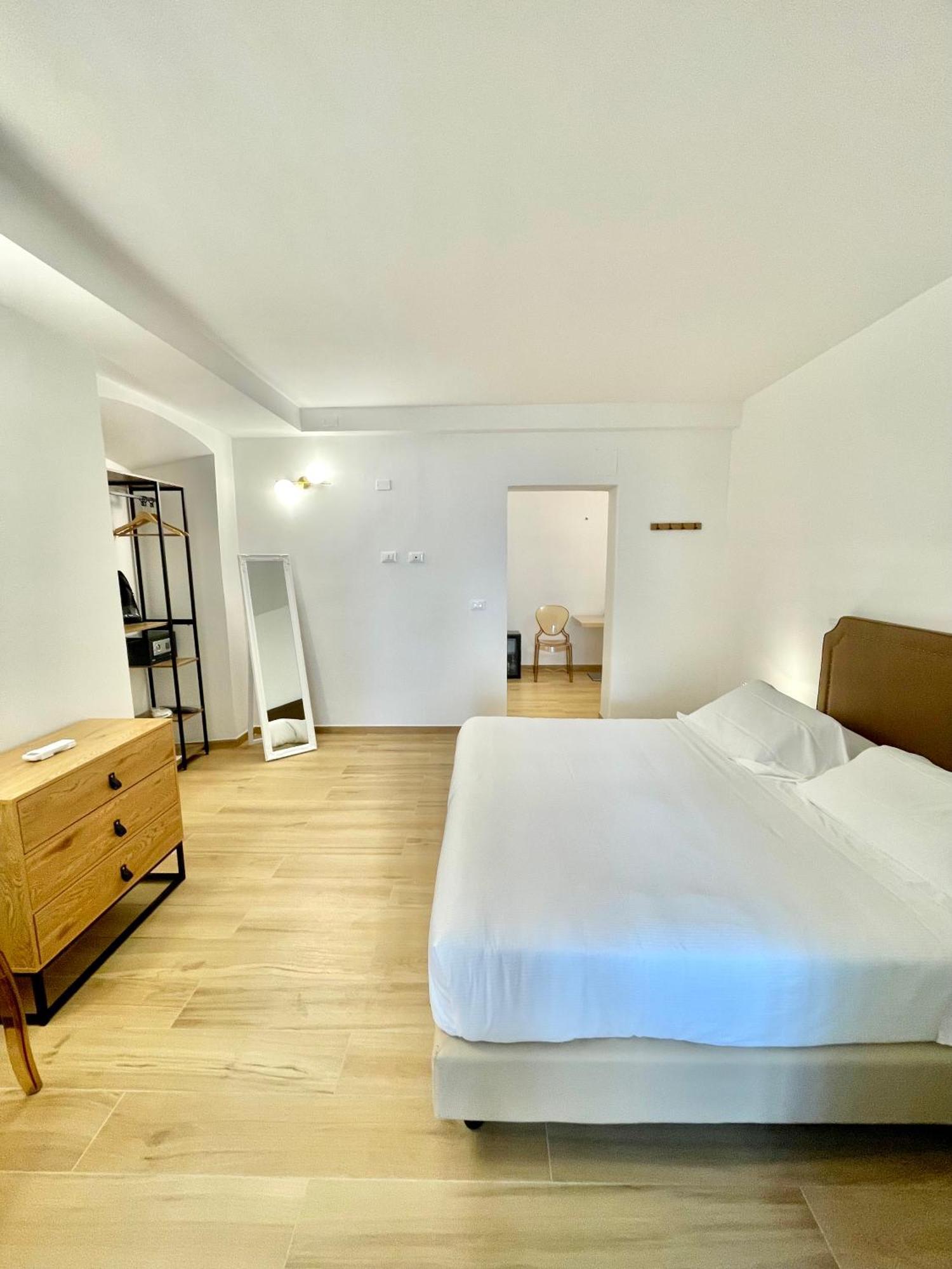 Hotel Tirreno Marina di Massa Εξωτερικό φωτογραφία