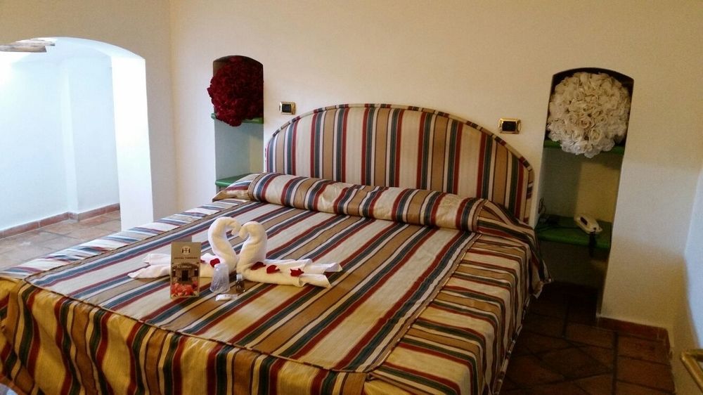 Hotel Tirreno Marina di Massa Εξωτερικό φωτογραφία